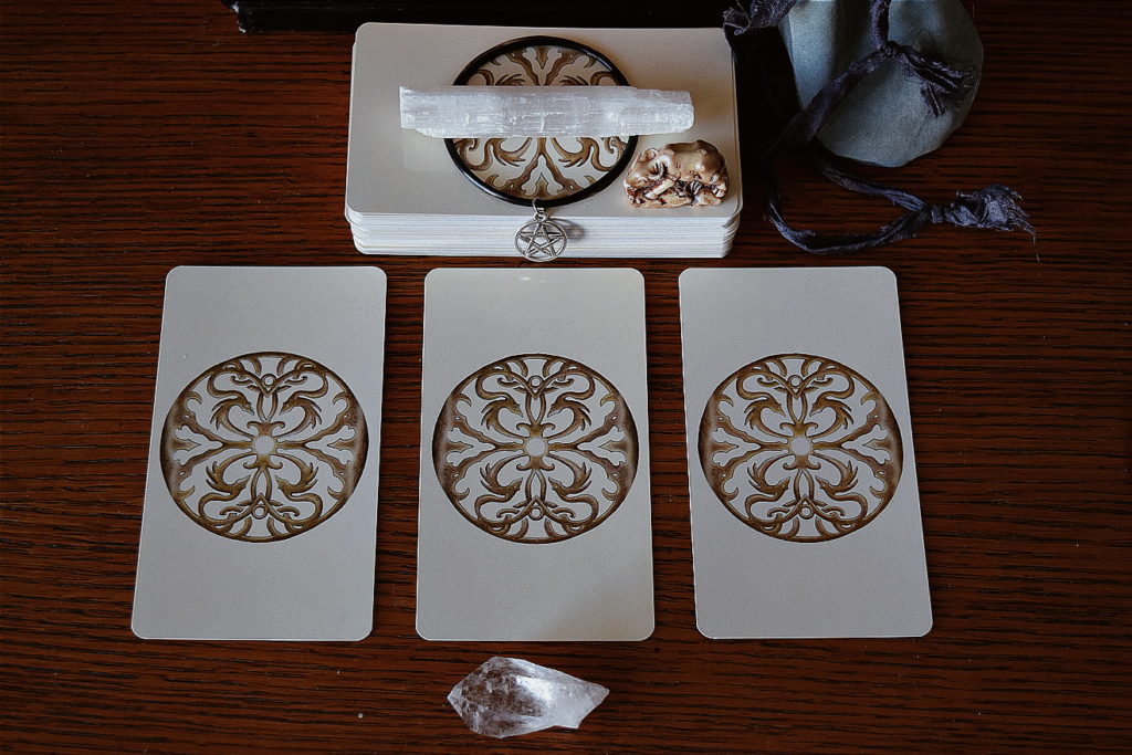 tarot jóslás spiritan